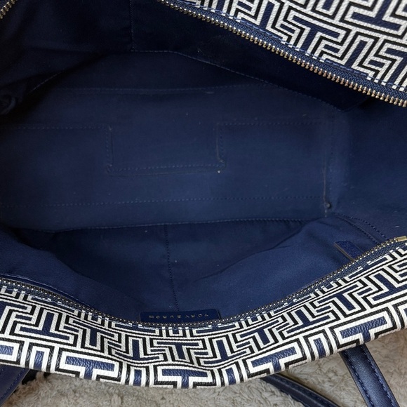 NWT Tory Burch Navy Parker Geo T Small Tote - Picture 9 of 15
